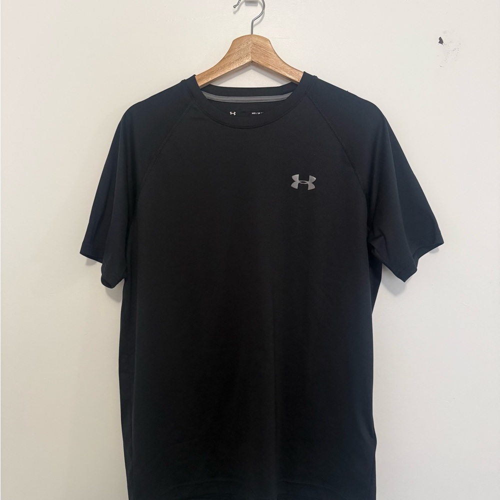 Under Armour Men's Black Long Sleeve Tee